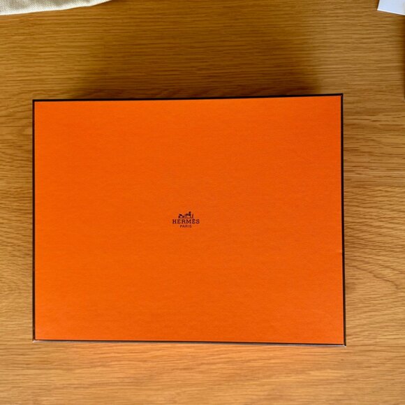 Hermes Oran Sandals Size 38.5 US Size 8 Includes Box, Dust Bags, Receipt! - Picture 7 of 16
